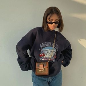 Niagra falls crewneck